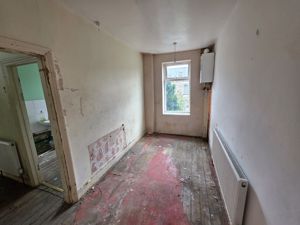 Photo 1- click for photo gallery